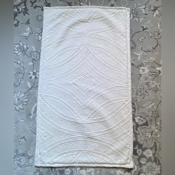 Hotel Collection Creme King Pillow Sham Textured Design - Picture 1 of 6